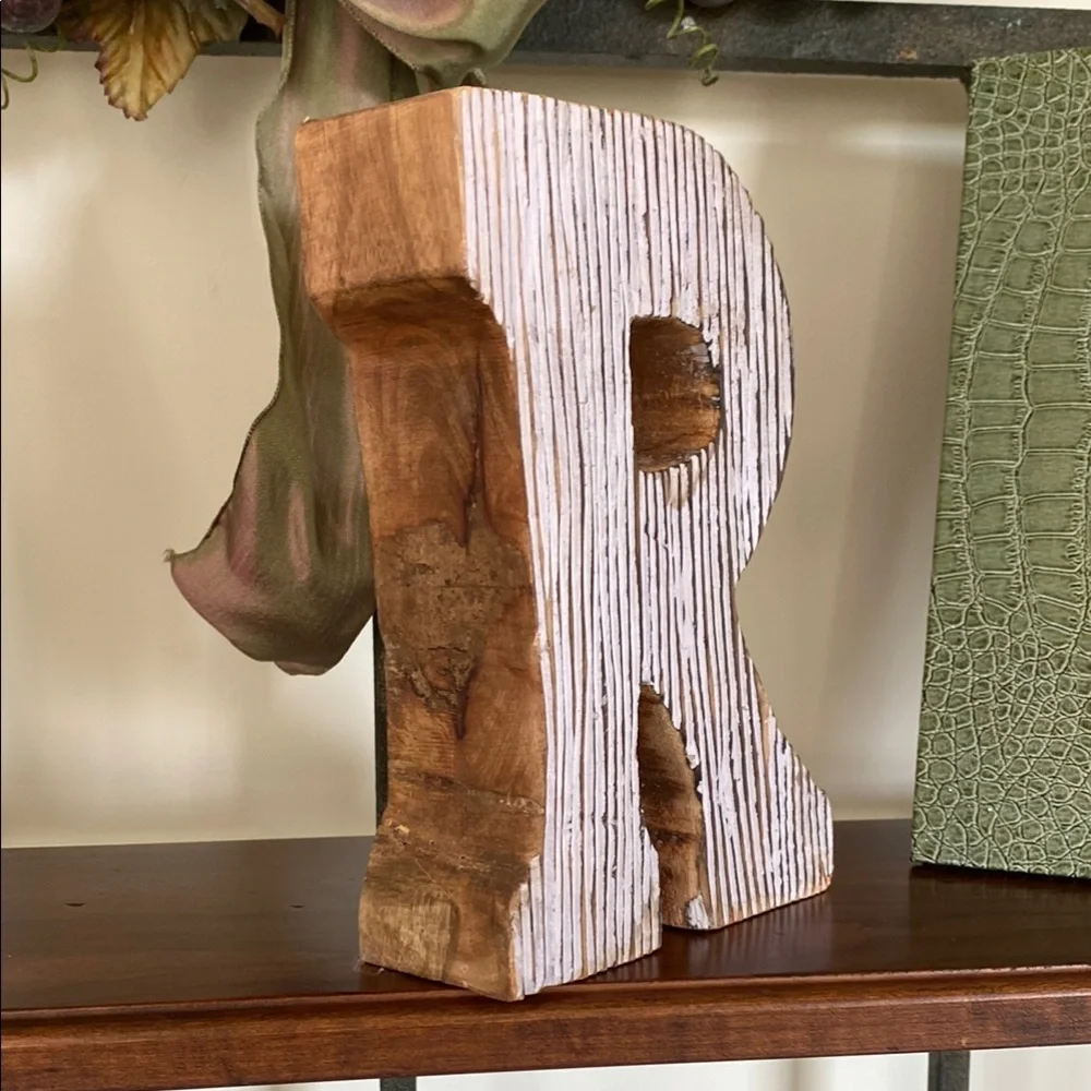 Rustic Wooden Letter R - Picture 2 of 5